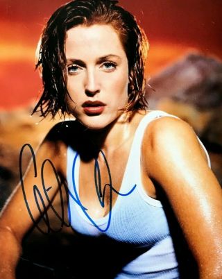Gillian Anderson Signed Autographed Photo.  The X - Files.  Hannibal.  The Simpsons.