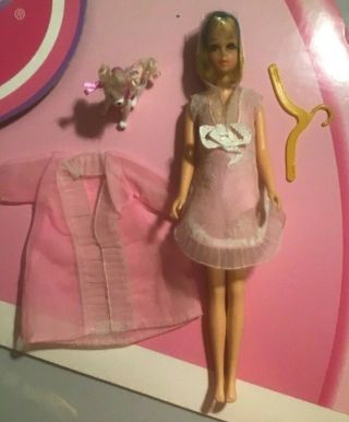 1970’s Vintage Barbie Francie Nightgown Robe Pet Panties And Hanger