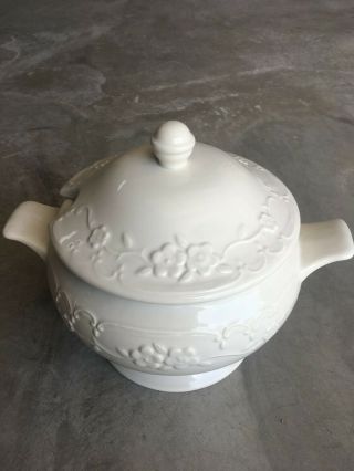 Vintage Stoneware Large Soup Tureen With Lid And Ladle Made In Japan