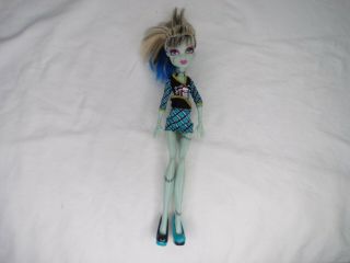 Monster High 11 " Doll Frankie Stein Frankenstein Ghoul Spirit School Mh2