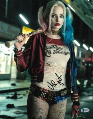 Margot Robbie Autographed Signed 8x10 Photo Suicide Squad Harley Quinn Reprint