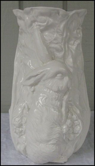 Vintage Hand Made In Italy White Rabbit Relief With Cabbage Or Lettuce Vase 9 "