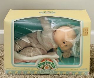 Vtg Cabbage Patch Kid Babies Bean Butt Girl Doll Coleco Mold 1 Certificate Box
