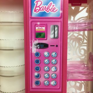 Barbie Life in The Dream House Fashion Vending Machine 2012 20H 3
