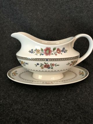 Royal Doulton Kingswood Fine China Gravy Boat And Underplate Tc 1115 England