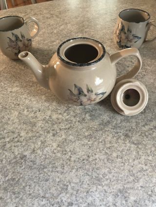 Home & Garden Party Magnolia Teapot - 2001 - With 2 Mugs 3