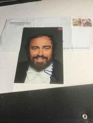 Luciano Pavarotti Signed Colored Photo /w Envelope Pavarotti Horse Show Italia
