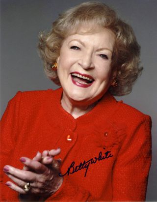 Betty White Autographed Signed 8x10 Photo (the Golden Girls) Reprint