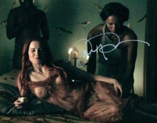 Lucy Lawless Autographed Signed 8x10 Photo (xena Warrior Princess) Reprint