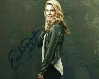 Emily Bett Rickards Autographed Signed 8x10 Photo (the Flash) Reprint