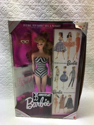 Barbie 35th Anniversary Doll & Fashion Box 1993 Blonde Hair 11590 Nrfb