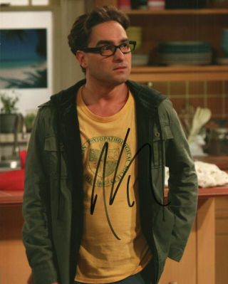 Autographed Johnny Galecki Signed 8 X 10 Photo The Big Bang