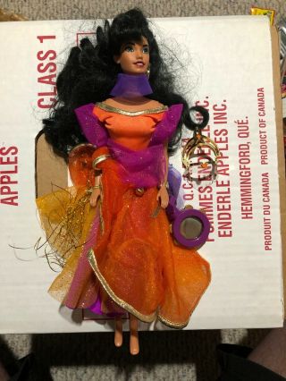 1995 Mattel Disney Hunchback Of Notre Dame Gypsy Dancing Esmeralda