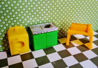 Vintage Marx Dollhouse Miniature Furniture Yellow Plastic Laundry Room Set 1:24