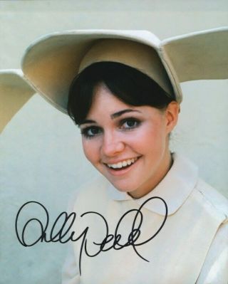 Sally Field Autographed 8x10 Photograph Actress The Flying Nun Sister Bertrille