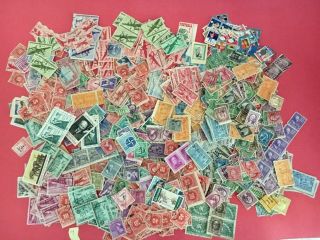 And Large Variety Of 800 - 1,  000 Vintage Us Postage Stamps,  Lot 4
