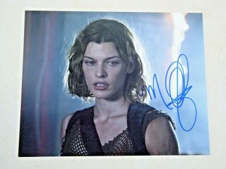 Milla Jovovich / Resident Evil / Signed 8x10 Celebrity Photo /
