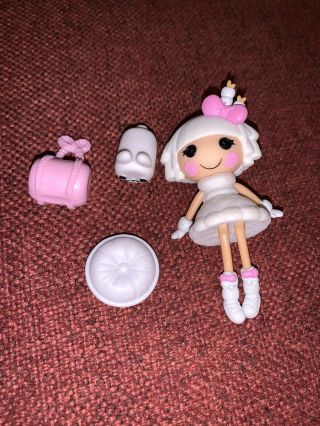 Lalaloopsy 3” Mini Doll - Toasty Sweet Fluff W/ Pet And Some Accessories
