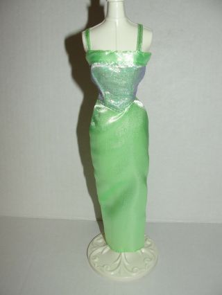 Barbie Fashion Pack Green Elegant Formal Gown Dress Bridesmaid 2001