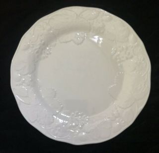 One 11 " Dinner Plate - Wedgwood Bone China - Strawberry & Vine - White