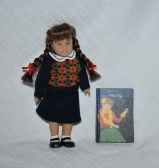 American Girl Mini Doll 6.  5” Vintage Molly Mcintire Nearly Complete Doll Book