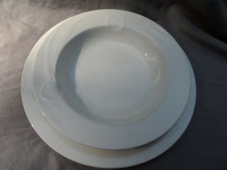 Mikasa Classic Flair White 1 Dinner Plate,  1 Rim Soup Bowl Calla Lily K1991 Euc