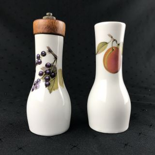 Royal Worcester Salt & Pepper Shaker White /fruit 5 " Ceramic/china