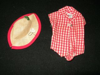 Vintage Barbie " Picnic Set " Items From Early 1960s