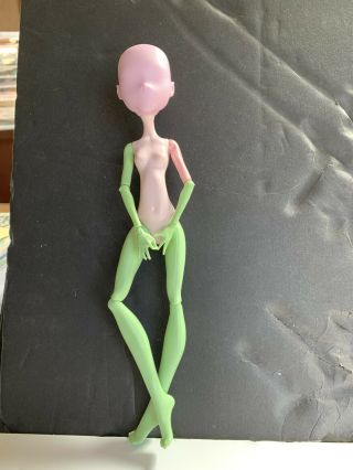 Monster High Create A Monster Complete Nude Girl With Pink And Green Parts Read