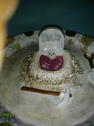 Halloween Grave D.  I.  P Tombstone Serving Chips & Dip Bowl Platter Dish 2