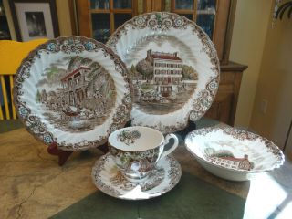 Johnson Brothers Heritage Hall 5 - Piece Place Setting