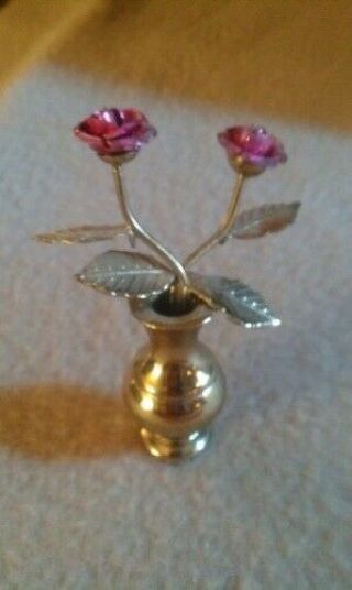 Doll House Furniture: Mini Gold Tone Vase Of Red Rose Flowers