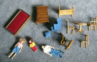 Doll House Furniture/Miniatures,  Dolls 2