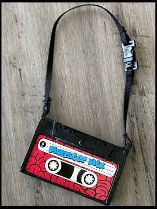 Monster High Doll Ghoulia Yelps First Wave Replacement Cassette Tape Purse