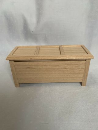 Dollhouse Miniature 1:12 Scale Wood Toybox/ Blanket Storage/ Bedroom Furniture 3