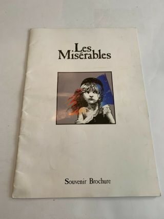 1985 Les Miserables Souvenir Brochure First Performance At The Palace Theatre