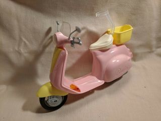 Barbie Scooter Moped Vespa Pink / Yellow