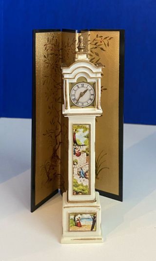 1964 Petite Princess Grandfather Clock And Folding Screen - - 3