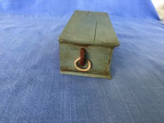 Dollhouse Miniature Wooden Painted Nautical Chest w Rope Handles 1:12 3