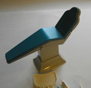 Barbie dentist chair furniture toothpaste c.  1996 Mattel Inc. 3