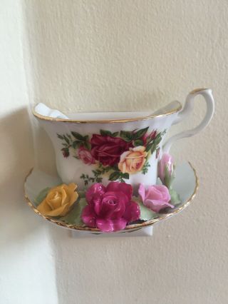 Royal Albert Old Country Roses Teacup & Saucer Nightlight