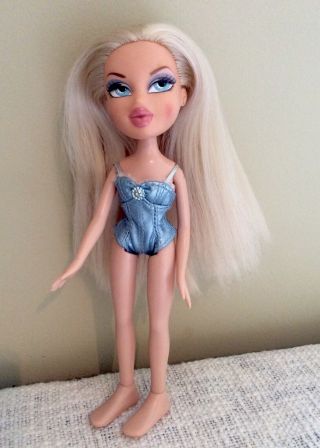 Bratz 10” Spring Break Cloe Doll W Blue Swimsuit Bathing Suit Outfit