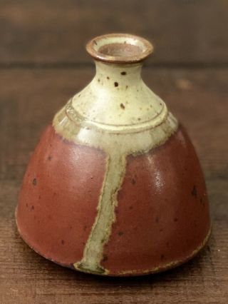 Studio Art Stoneware Pottery Weed Pot Vase - Signed Heath