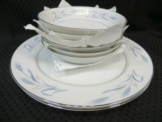 Harmony House Diana Two Dinner Plates And 6 Cereal Bowls
