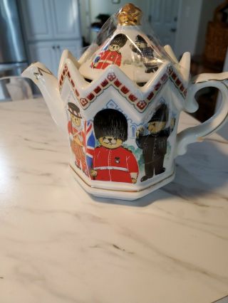 British Soldier 2cup Teapot by China Craft London 2