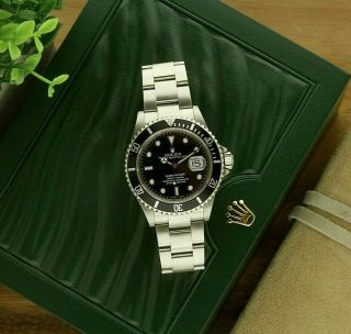 Rolex Submariner Black Dial Stainless Steel Watch 16610 No Holes