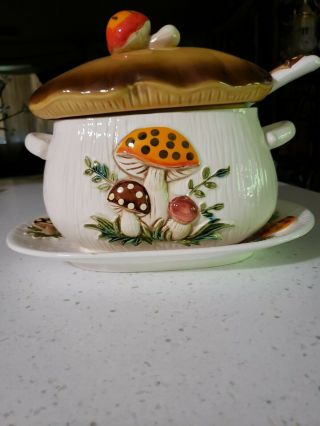1976 Merry Mushroom Soup Tureen With Platter And Ladle