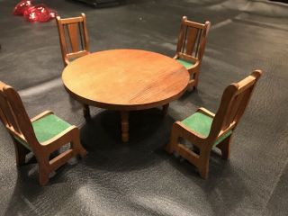 1:12 Dollhouse Round Wood Kitchen Table And Chairs 2