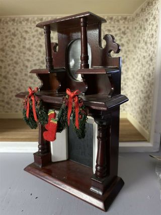 DOLLHOUSE Fireplace with Christmas Wreath & Tools 3