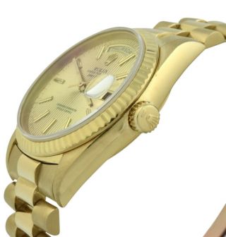 1995 Rolex Day - Date 18238 President 36mm 18k Yellow Gold Champagne Tapestry Dial 3